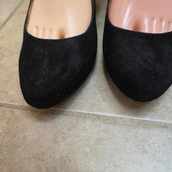 Gentle Souls By Kenneth Cole Suede Back Zipper  Ankle Strap Pumps - Picture 3 of 9